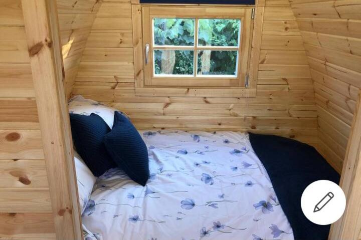 Pen Y Buarth Pod - Caravan Site カーナーヴォン エクステリア 写真
